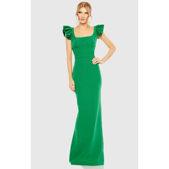 Elegant Green Wedding Dress - Picture 1 of 16